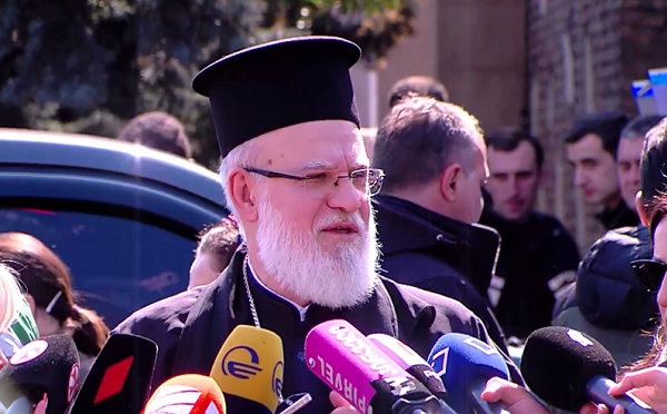 მეუფე შიო არჩეულ იქნა კათოლიკოს-პატრიარქის პატივში, მას მხოლოდ კარგს ვუსურვებ, არ მიძნელდება ადამიანის არც ქება და არც პოზიციის გამოხატვა, მეუფე იობს გამოვუცხადე ნდობა - მეუფე ზენონი