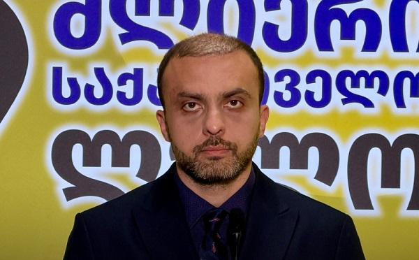 ნორმალურ ქვეყანაში, ასეთ დროს პოლიტიკურ პასუხისმგებლობას აიღებდა შსს მინისტრი და მთავრობის მეთაური - გიორგი სიორიძე