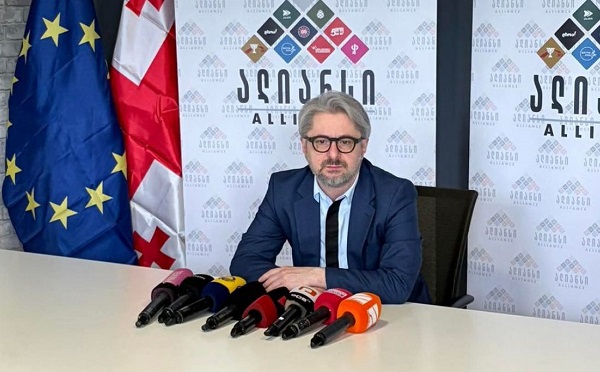 რაში გჭირდებათ დამატებითი ჩარევა ჩამოსაშლელად ან ამომრჩევლის წასართმევად? არ დაგეხმარებით საკუთარი თავის ჩვენ ხარჯზე გადარჩენაში და არ აგყვებით, თავად მოახერხეთ, თუ შეგიძლიათ, არა და გადაიტანს საქართველო უთქვენობას - ნიკა გვარამია 
