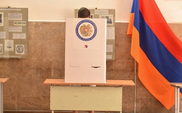 სომხეთში საპარლამენტო არჩევნები დაიწყო