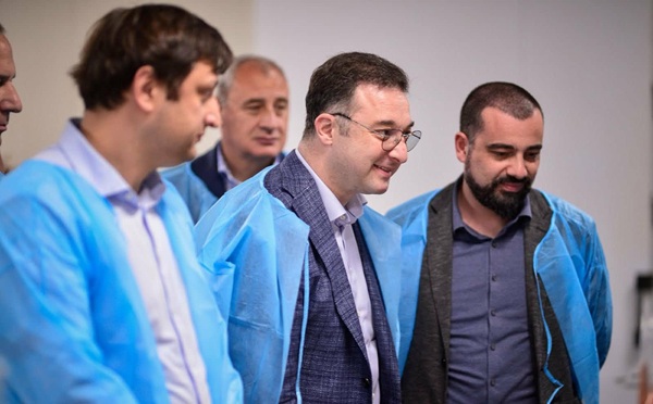 დავით სონღულაშვილი გარდაბანში მეფრინველეობის ფერმის 
