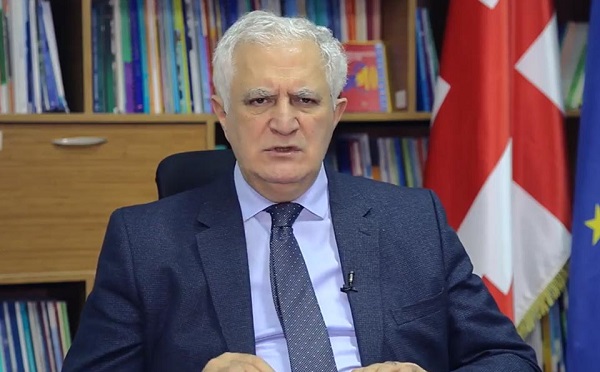 რატომ, რისთვის უშვებთ ამდენ ხალხს ციხეში და ვაღრმავებთ პოლარიზაციას? - ამირან გამყრელიძე ექიმ გიორგი ჩახუნაშვილზე