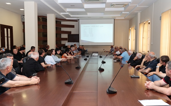 თხილის უეცარი ხმობის პრევენციის საკითხებზე გურიასა და სამეგრელოში სემინარები გაიმართა