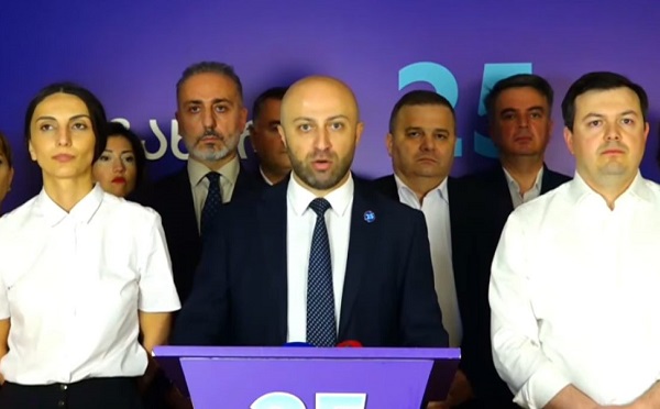 ირაკლი კობახიძემ საბოლოოდ გაიფორმა თავი მოძალადე პრემიერ-მინისტრად და ის ვერ გაექცევა პასუხისმგებლობას, სამწუხაროდ, ოლიმპიური ჩემპიონები „ქოც ზონდერებად“ აქცია - 