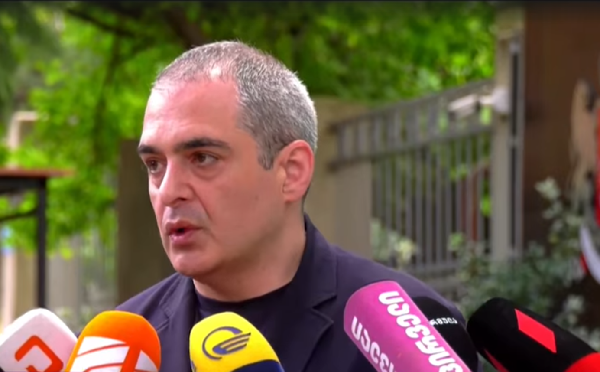 საერთოდ სხვა პოზიცია მახსოვს ელენე ხოშტარიასგან, თუ ისევ ბრიფინგებით ვისაუბრებთ და არ გადავალთ კონკრეტულ საქმეზე და კონკრეტული პროცესების მართვაზე, იძულებული ვიქნები, სხვა ნაბიჯები გადავდგა - გიორგი პატარიძე