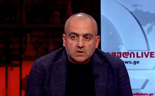 გაიხსენებ კაცი ყველა იმ საშინელებებს, რომელთა 99% რუსებმა დაგვმართა მათი საქართველოში გდების დასაბამიდან და ამოგიგდებს მერე, რუსის ტანკებზე შემოსკუპებულ, ე.წ ქართველ 