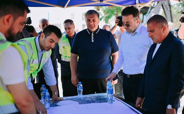 დავით სონღულაშვილი თელავში სტიქიის სალიკვიდაციო და პრევენციულ სამუშაოებს გაეცნო