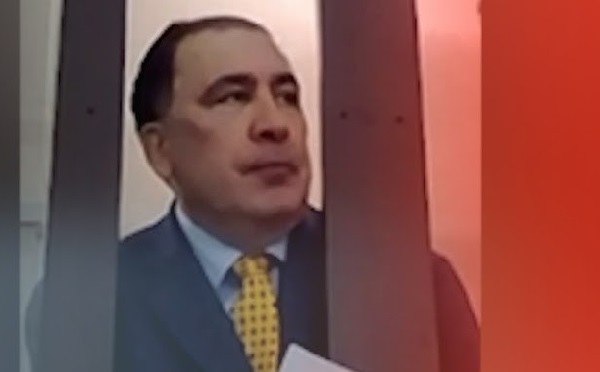 ქოცები ჩემს მისაბაძად გაცვივდნენ თელავში, ვინაიდან, უვიცები არიან, ვერ გათვალეს, რომ სამშენებლო ნორმების დარღვევა შეიცავდა რეალურ საფრთხეს - კორუფცია, უვიცობა და ესე იგი ქოცობა საშიშია თქვენი სიცოცხლისთვის - მიხეილ სააკაშვილი