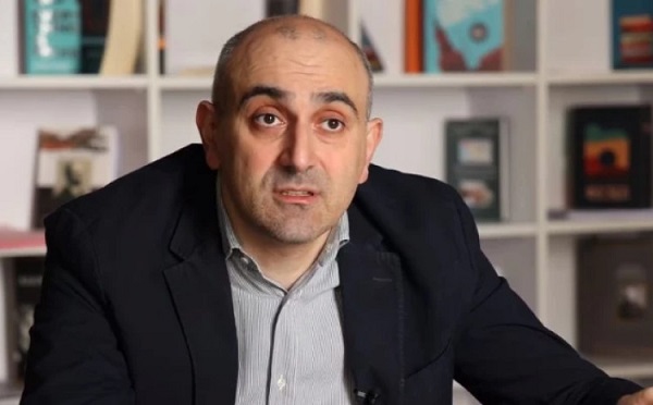 ქართველიშვილი რომ შეწუხდა ბულინგის მსხვერპლი გავხდიო, აბა რა ეგონა, ბინძურ საქმეს რომ აკეთებს, დასცინიან, იმიტომაც ეტკინა, დაცინვა არის „ქოცების“ წინააღმდეგ ყველაზე ძლიერი იარაღი, რომელიც უნდა გამოვიყენოთ - სანდრო რაქვიაშვილი