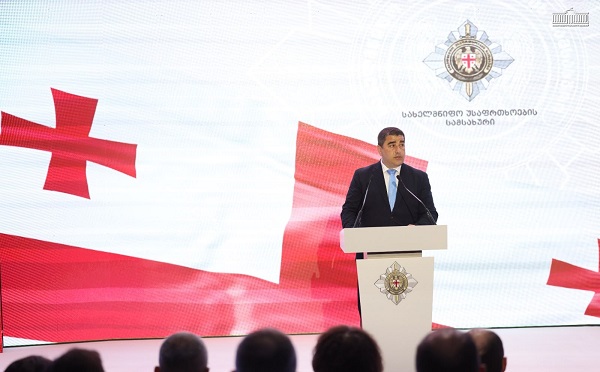 ჩვენი სუვერენიტეტის, დამოუკიდებლობისა და კონსტიტუციური წესრიგის დაცვა ყველა ინსტიტუტის პასუხისმგებლობაა, ხოლო ამ საქმეში სუს-ს განსაკუთრებული მისია აკისრია - შალვა პაპუაშვილი