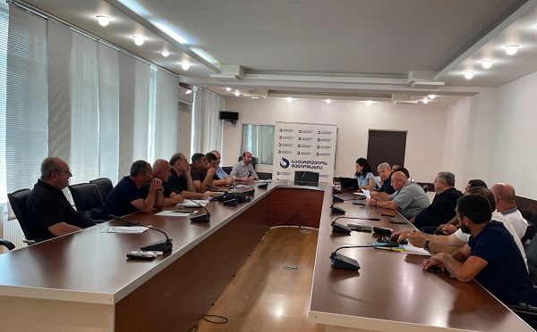 სარწყავი სეზონის მიმდინარეობის საკითხებზე სამუშაო შეხვედრა გაიმართა