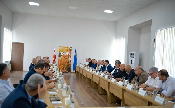 ქალაქ გურჯაანში რთველის საკოორდინაციო შტაბი გაიხსნა