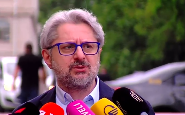 „ქოცებო“, აბა ომი გინდათ?! „იმედი“ დილიდან თავის მაყურებელს ეუბნება, რომ ჩემს მიერ ნათქვამი აფხაზეთის ომის გარეშე დაბრუნების ხედვა არის აფხაზეთის რუსეთისთვის ჩაბარება - ნიკა გვარამია