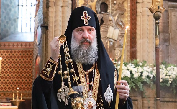 ფერისცვალება უნდა დავიწყოთ ჩვენი მოყვასით, მასთან ურთიერთობის გამოსწორებით, ვეცადოთ, არ ვთქვათ ადამიანზე ცუდი, არ ვუპასუხოთ შურისძიებით, ასე უფალიც შეგვეწევა - შიო მესამე