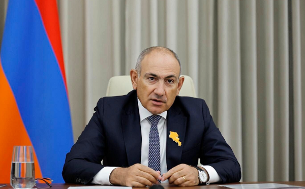 ნიკოლ ფაშინიანი თანამდებობიდან გადადგა