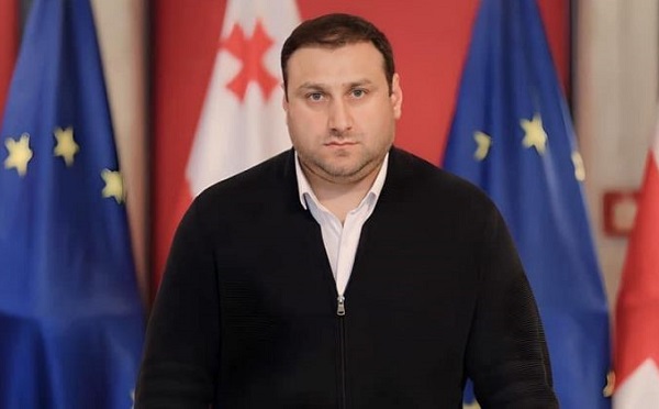 ოკუპანტს, სეპარატისტს სწორედ ივანიშვილმა მოუხადა ბოდიში, ჩვენ არავის ვუხდით ბოდიშს, კრემლის ამოცანა იყო, აფხაზები საქართველოს წინააღმდეგ ყოფილიყვნენ და ამ სამწუხარო მისიას წლებია, ასრულებს სეპარატისტული რეჟიმი - ლაშა ფარულავა 
