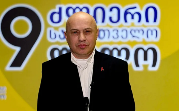 მოვითხოვთ, სახელმწიფომ პენსიონერებისა და შშმ პირებისთვის თანადაფინანსების პროგრამა შემოიღოს - ვატო სურგულაძე