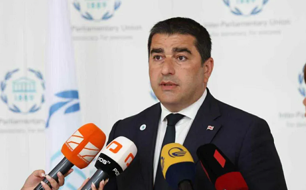 ევროკავშირის წევრობა საქართველოსთვის არანაირ ფასეულობას არ წარმოადგენს აფხაზეთის და ცხინვალის რეგიონის გარეშე, ყველამ უნდა დაიმახსოვროს და ამ მოსინჯვებს შეეშვას. - შალვა პაპუაშვილი