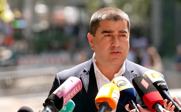 არავის ვუსურვებდი, რომ სხვა ადამიანების პიროვნული ტრაგედიების გამოყენება ხდებოდეს პოლიტიკური ინსინუაციებისთვის - შალვა პაპუაშვილი ირაკლი ღარიბაშვილის წერილზე
