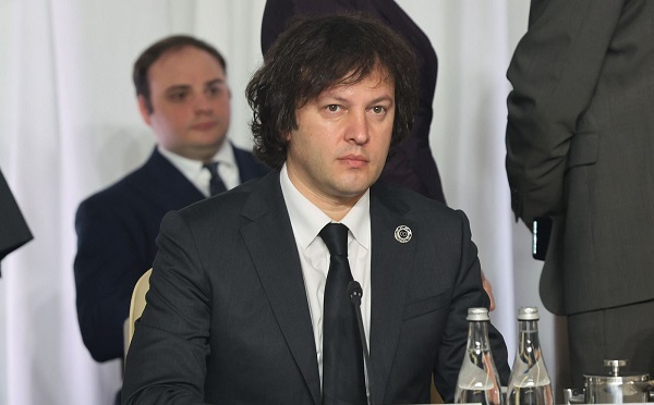 მადლობა ვილი სანიოლს წვლილისთვის, რომელიც ქართული ფეხბურთის განვითარებაში შეიტანა, ყველაზე დიდ წარმატებას ჩვენმა ეროვნულმა ნაკრებმა სწორედ მისი ხელმძღვანელობით მიაღწია - ირაკლი კობახიძე