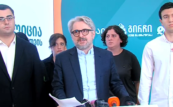 ურსულა ფონ დერ ლაიენი წერილში გვიდასტურებს, რომ არც ერთი მოლაპარაკება სირიასთან, ევროკავშირის დახმარების თვალსაზრისით არ იქნება იმგვარად წარმართული, რომ არ იქნეს ე.წ აფხაზეთის საკითხის უკან წაღება - ნიკა გვარამია