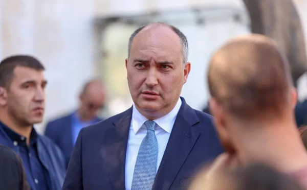 ჯუანშერ ბურჭულაძესა და ვასილ მხეიძეს საპროცესო შეთანხმება გაუფორმდათ