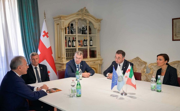 დავით სონღულაშვილი იტალიის კვების მრეწველობის წარმომადგენლებს შეხვდა