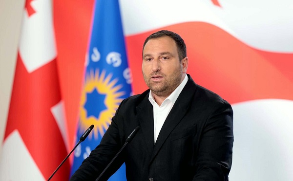 როდესაც გვეუბნებიან, რომ საქართველო უკრაინასა და მოლდოვას „ჩამორჩება“, ჩვენი პასუხი მარტივია: საქართველო ირჩევს ღირსებას და მშვიდობას- ირაკლი კირცხალია