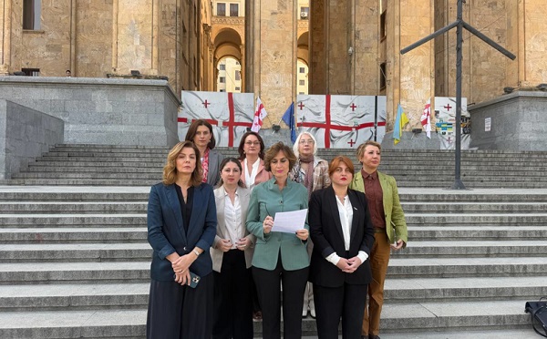 დღეს, როდესაც „ქართული ოცნება“ ოპოზიციური პარტიების აკრძალვას ცდილობს, საფრთხე ემუქრება არა რომელიმე კონკრეტულ პოლიტიკურ ჯგუფს, არამედ თითოეული მოქალაქის თავისუფალ არჩევანს და ქართულ სახელმწიფოს - ქალი პოლიტიკოსები