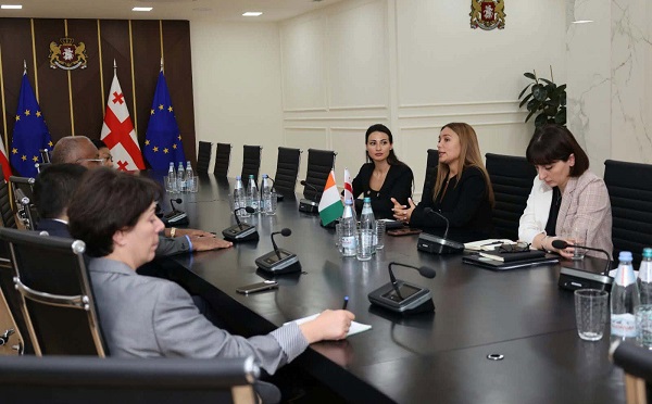 ნინო თანდილაშვილი კოტ-დივუარში მოქმედი ბუნების დაცვის ფონდის  (NWCF) პრეზიდენტს ლუის ნკი დიაკიტეს შეხვდა