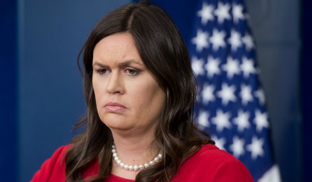 თეთრი სახლის პრესმდივანი, სარა სანდერსი თანამდებობიდან გადადგა