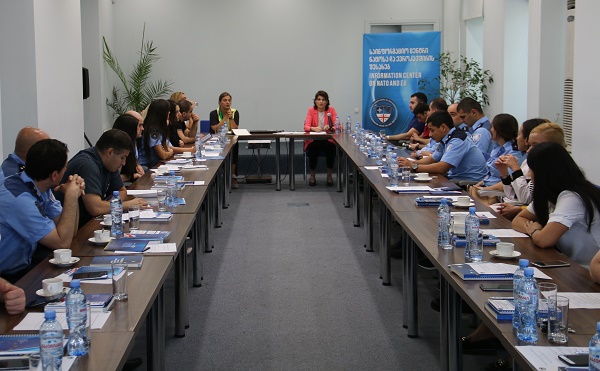 მართლწესრიგის ოფიცრებისთვის საქართველოს ევროპული და ევროატლანტიკური ინტეგრაციის საკითხებზე ტრენინგი ჩატარდა