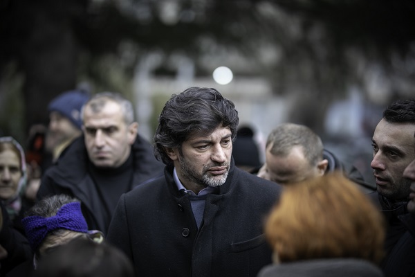 თბილისის მერმა 27 ოჯახს საკუთრების დამადასტურებელი მოწმობები გადასცა