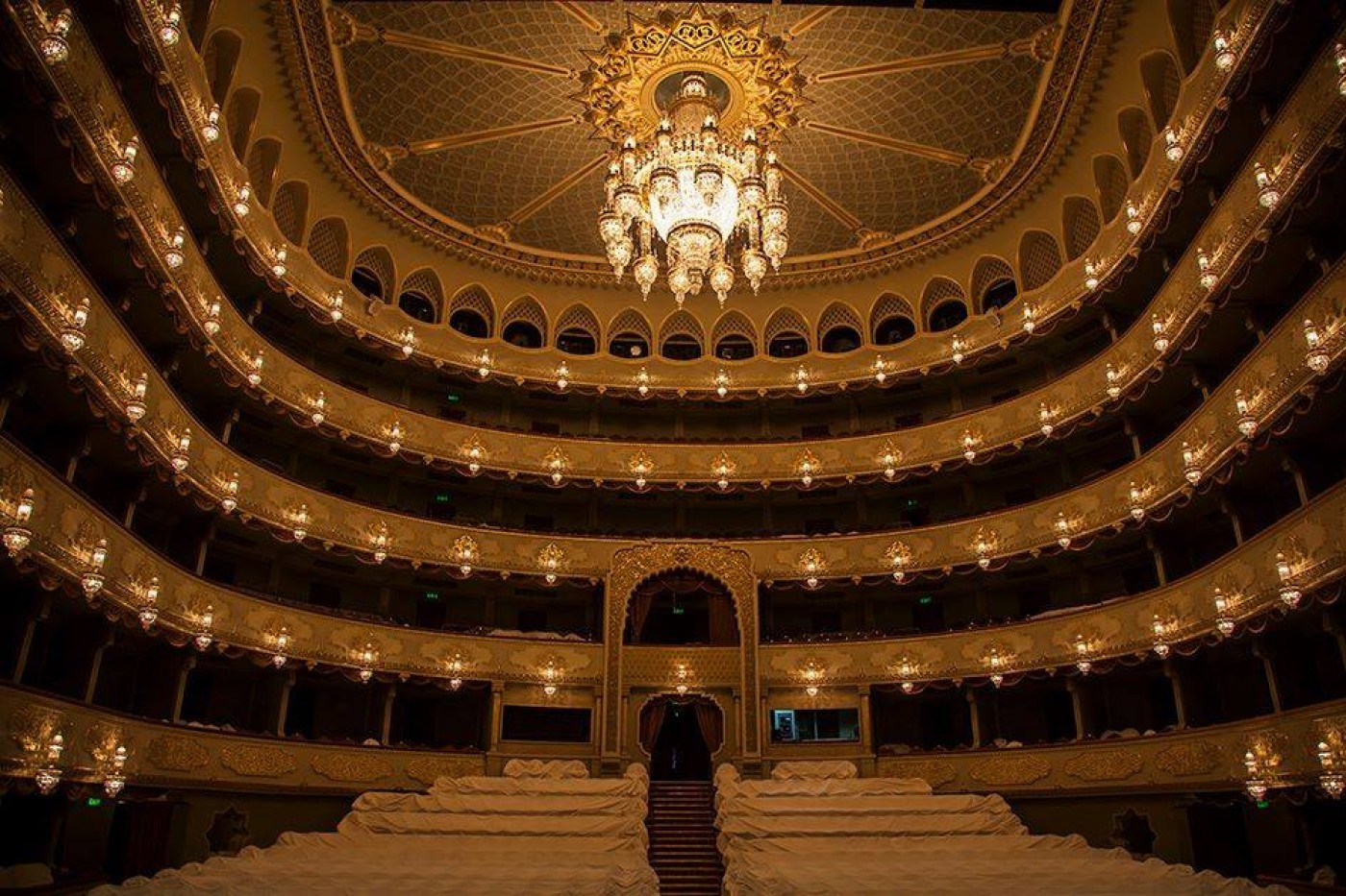 Театр оперы и балета Ереван зал
